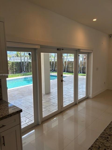 TROPICAL ESTS - Residential Lease