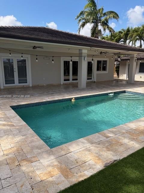 TROPICAL ESTS - Residential Lease