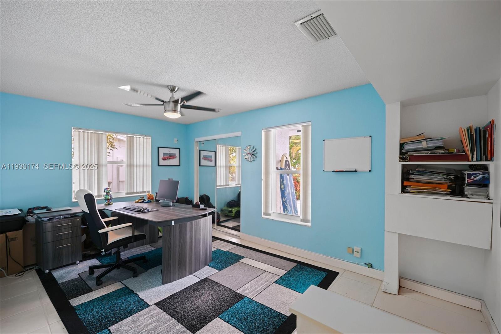 CORAL KEY VILLAS 3RD SEC - Residential