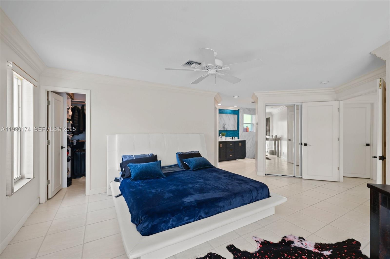 CORAL KEY VILLAS 3RD SEC - Residential