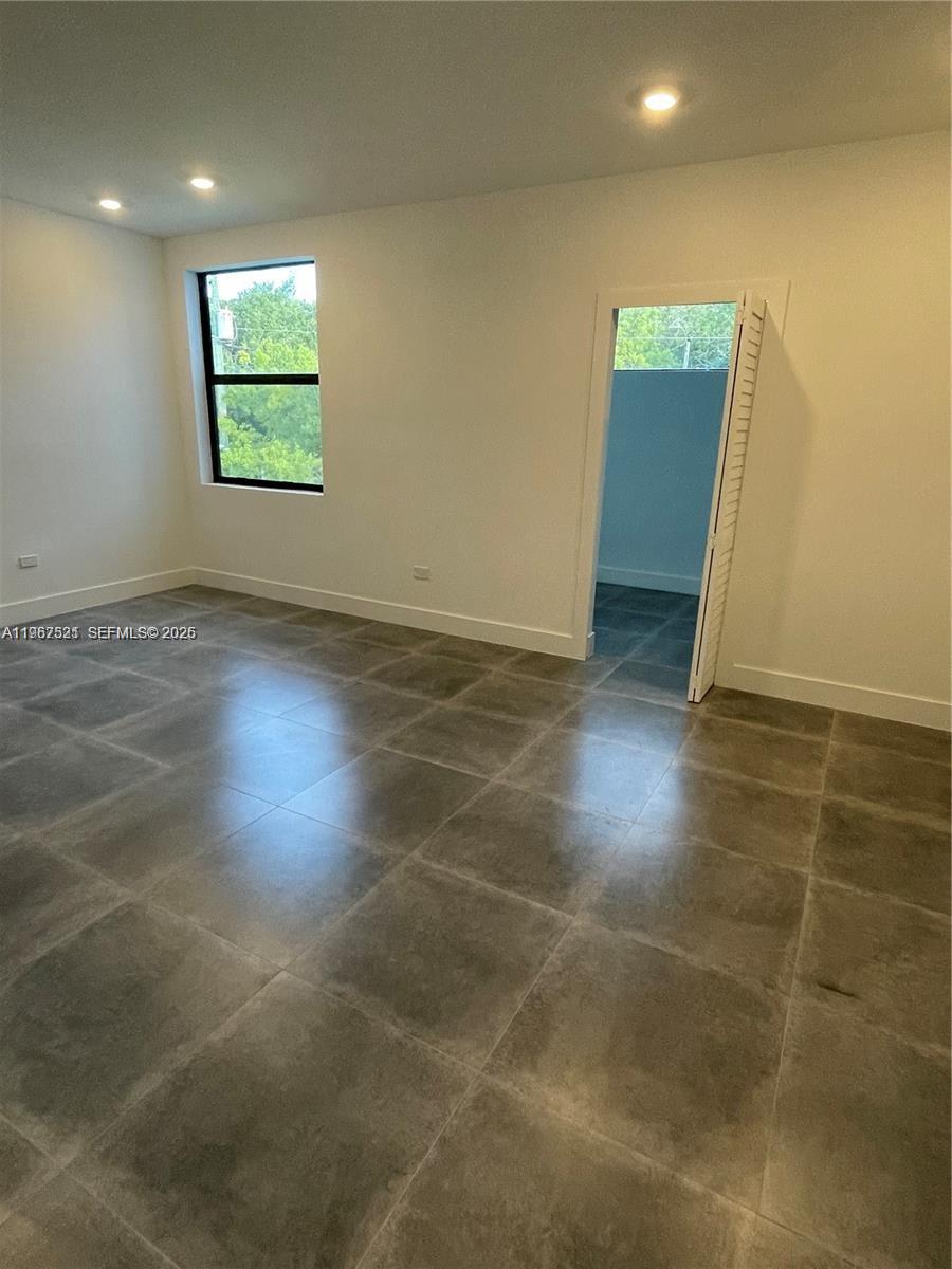 CENTRAL PARK - Residential Lease