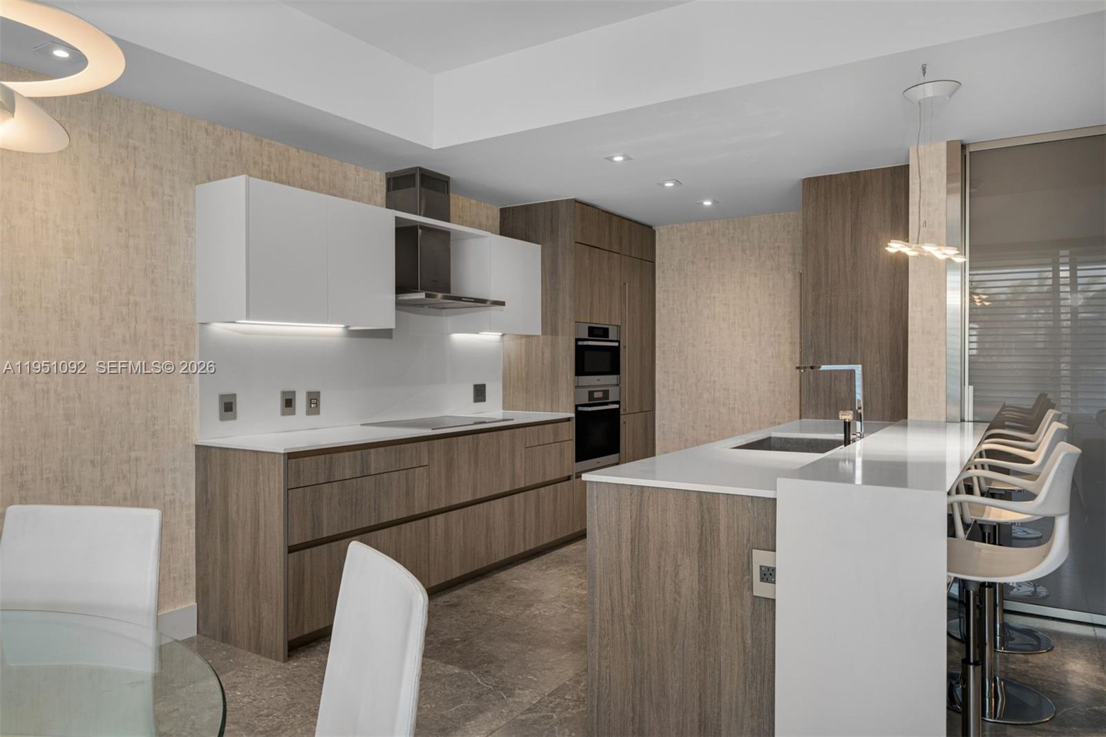 OCEANA KEY BISCAYNE CONDO - Residential