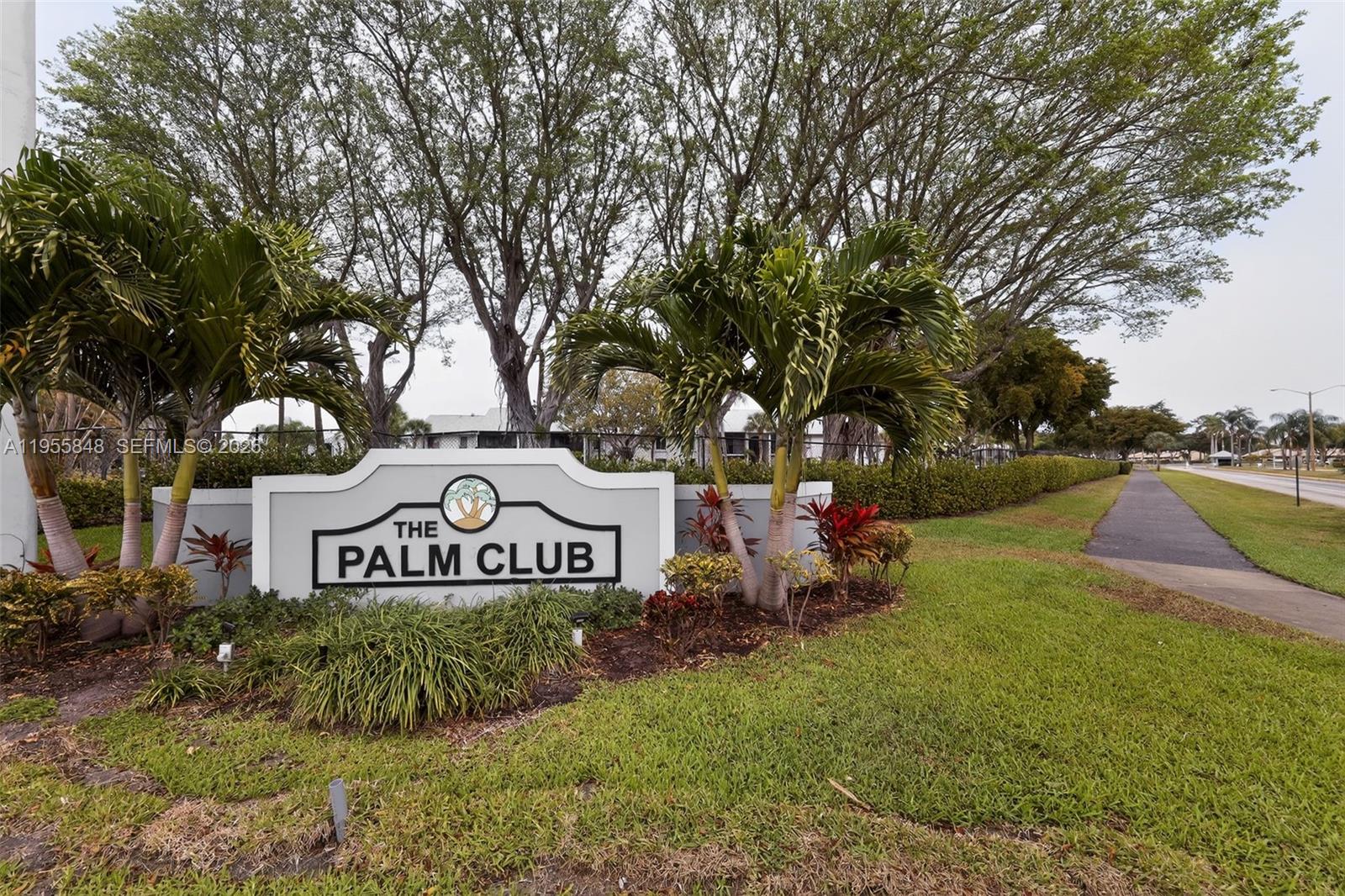 PALM CLUB VILLAGE I CONDO - Residential
