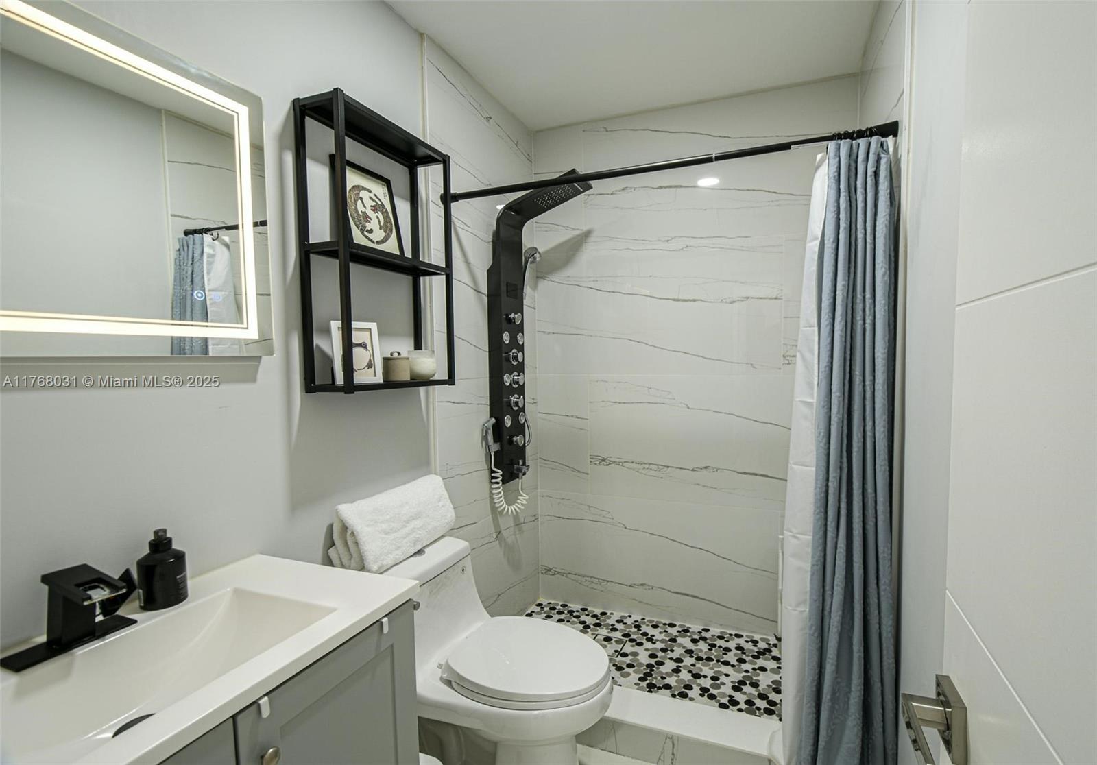HOLLYWOOD HEIGHTS ADD SEC - Residential