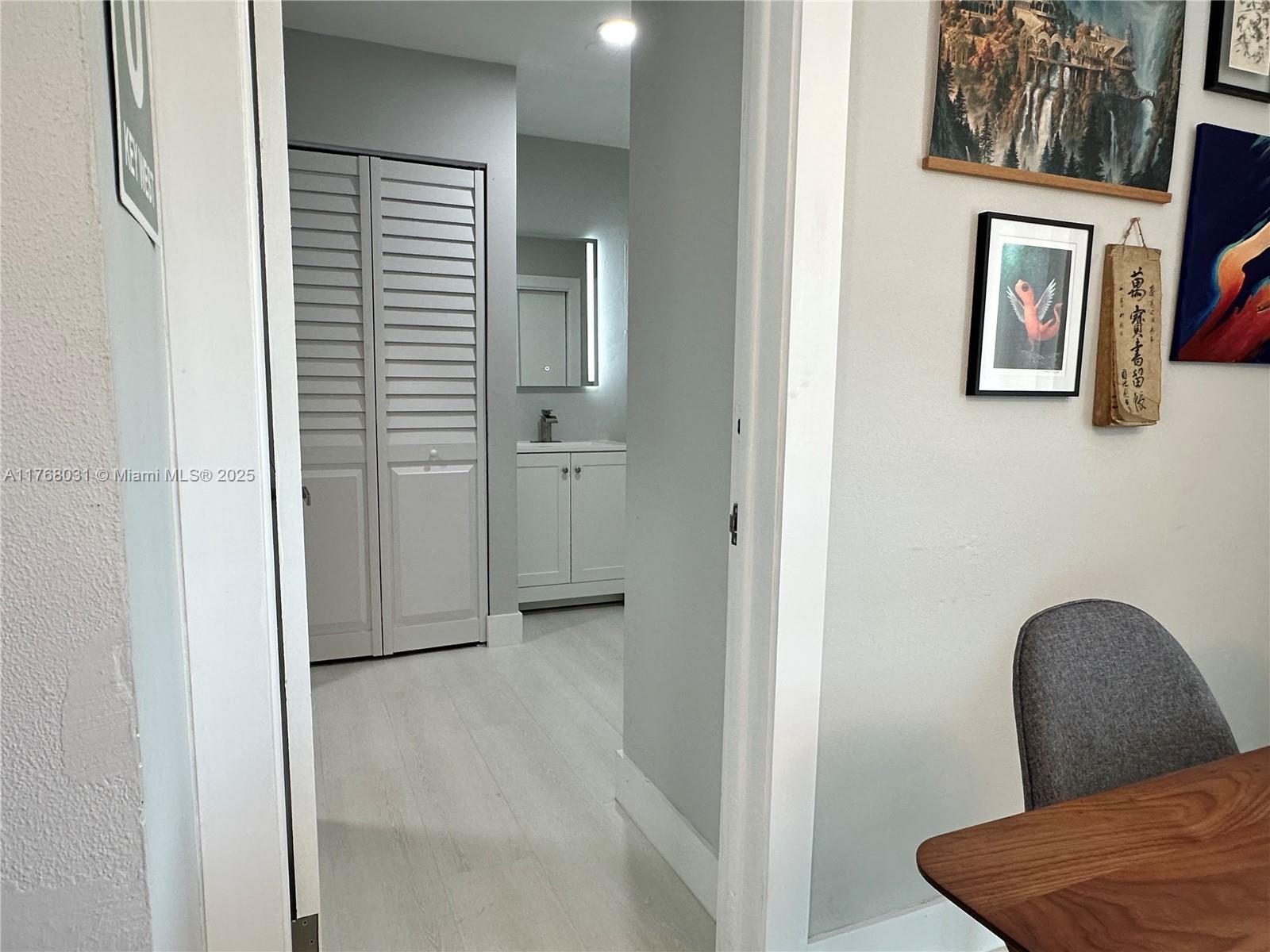 HOLLYWOOD HEIGHTS ADD SEC - Residential