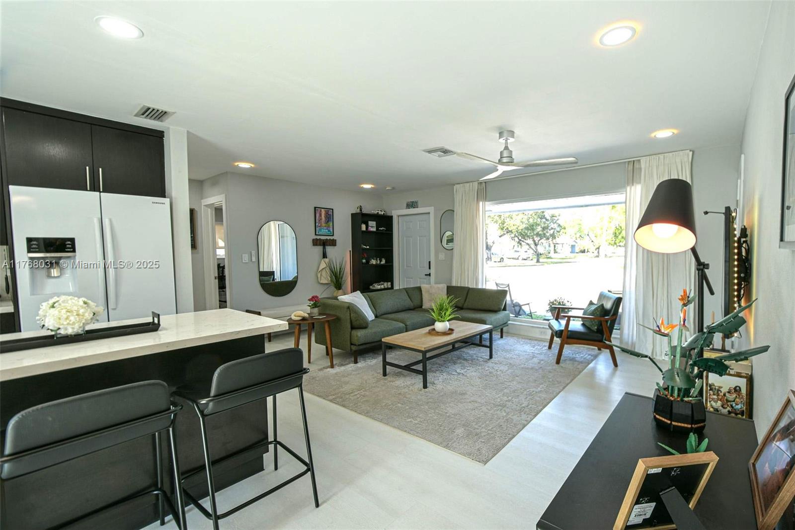 HOLLYWOOD HEIGHTS ADD SEC - Residential