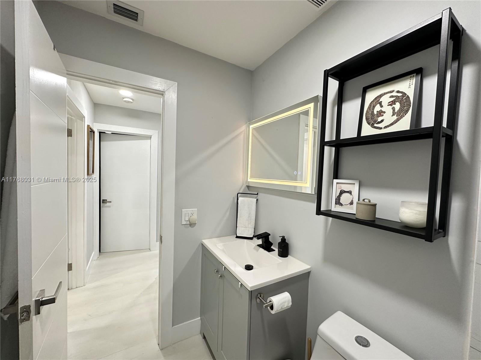 HOLLYWOOD HEIGHTS ADD SEC - Residential