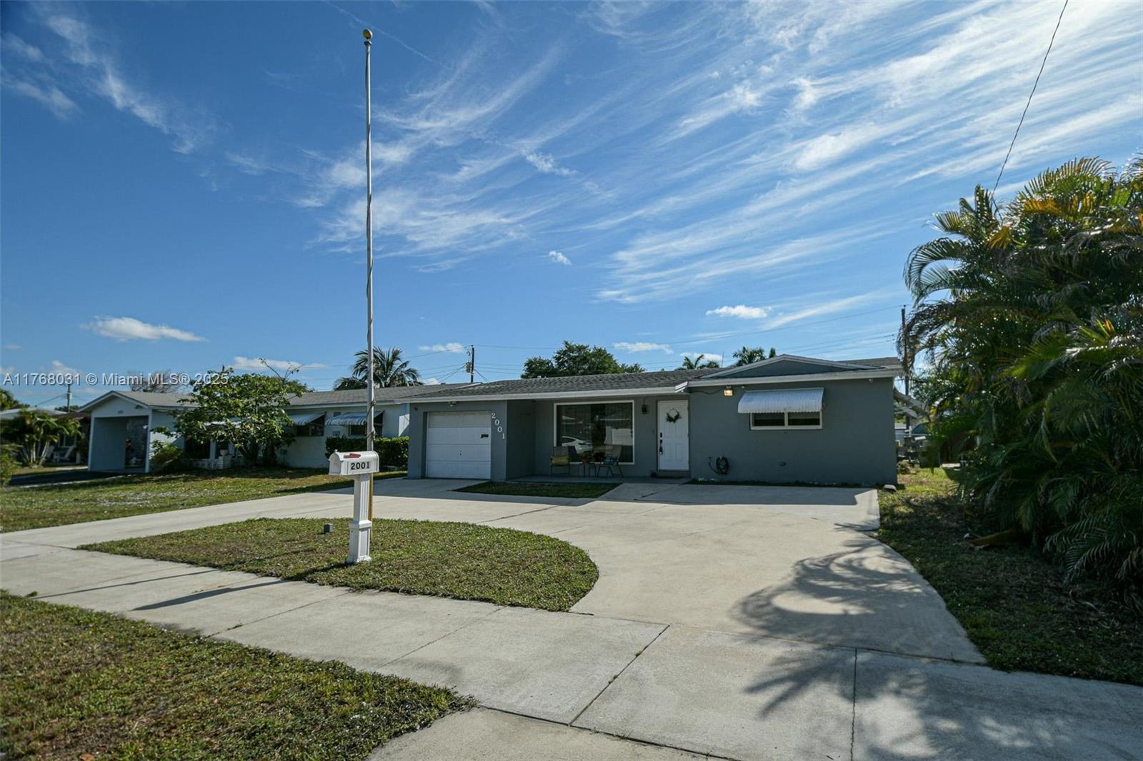 HOLLYWOOD HEIGHTS ADD SEC - Residential