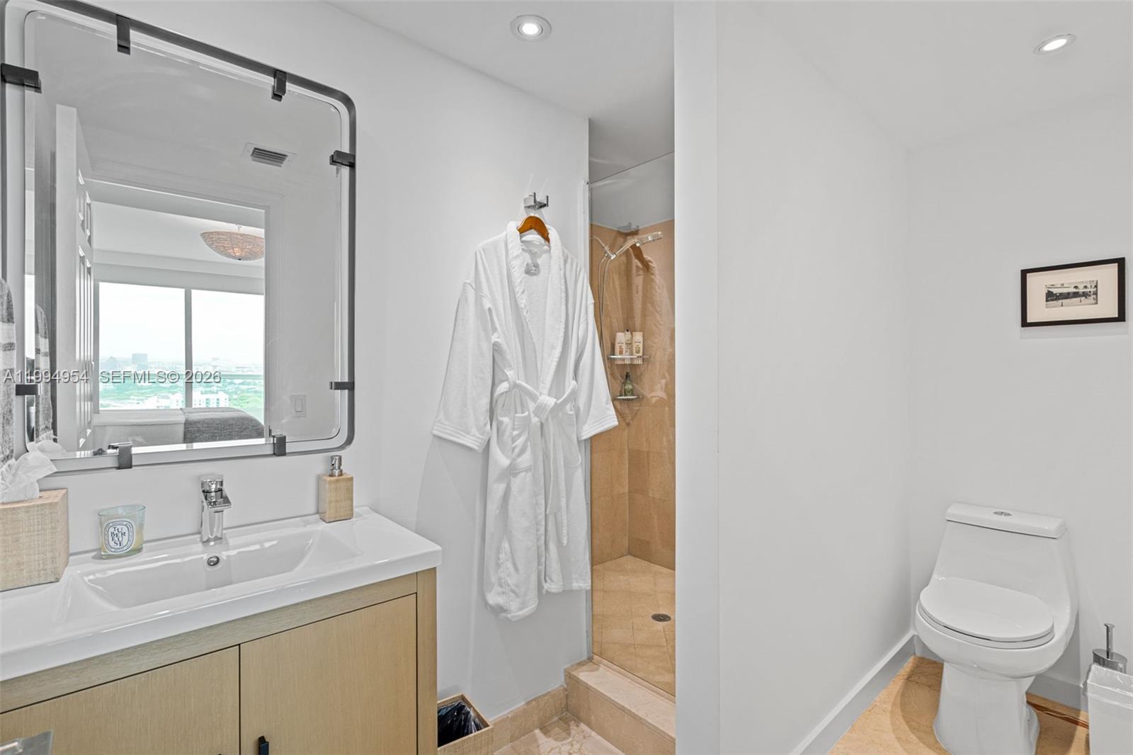 SANTA MARIA CONDO - Residential Lease