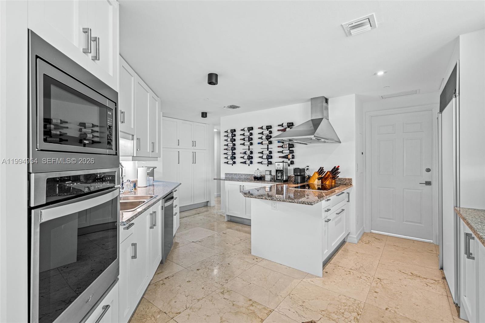 SANTA MARIA CONDO - Residential Lease