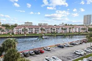 200 LESLIE CONDO - Residential