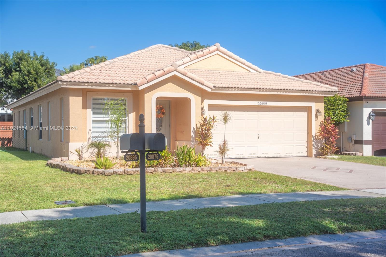 CHAPEL TRAIL II - Residential Lease