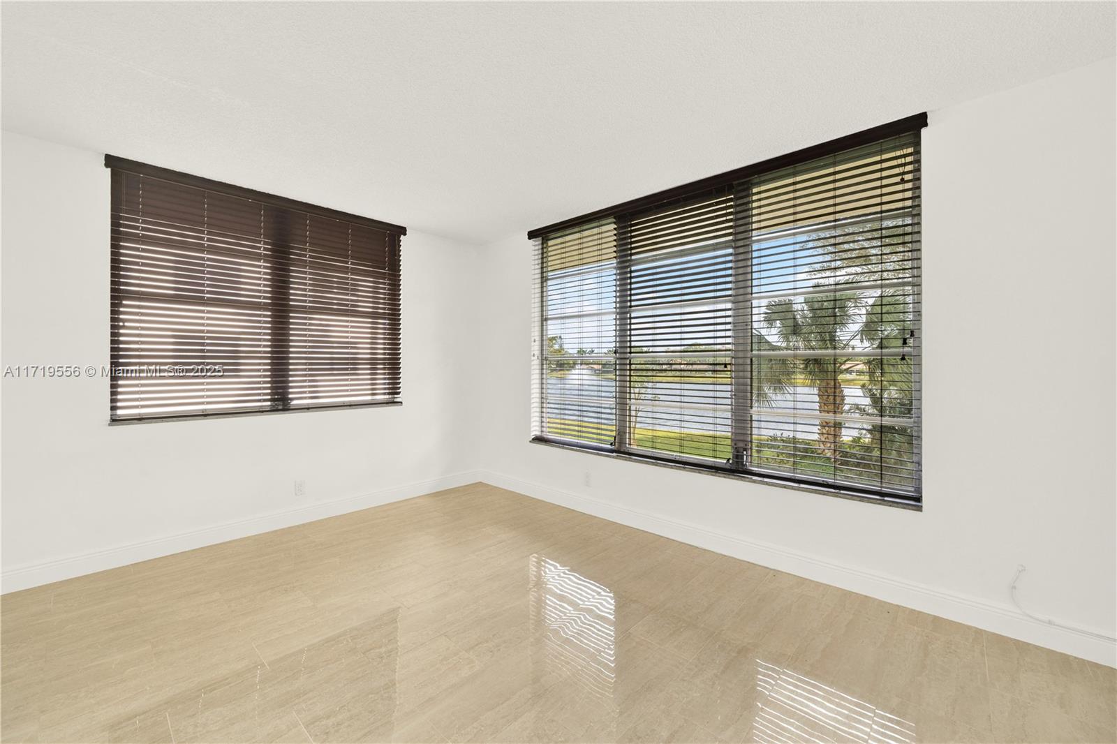 NO 6 PALM-AIRE COUNTRY CL - Residential