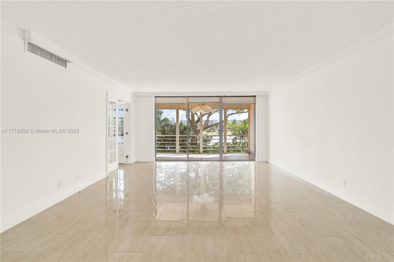 NO 6 PALM-AIRE COUNTRY CL - Residential