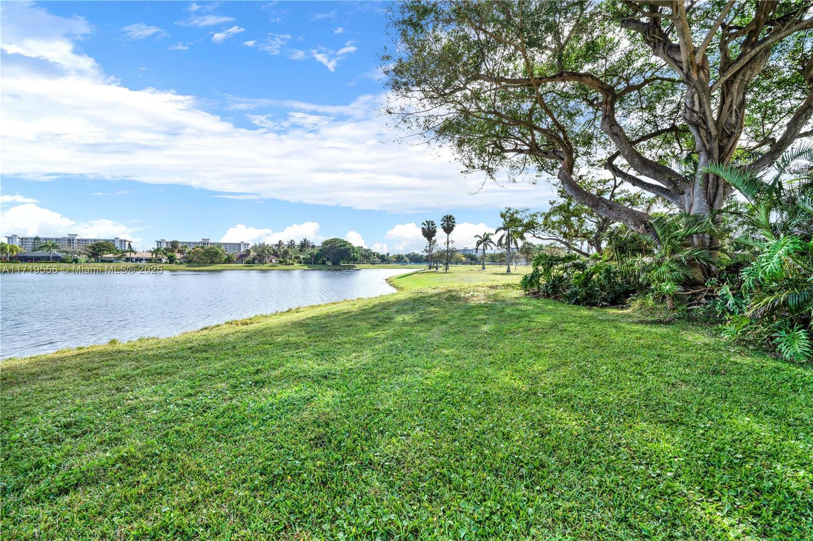 NO 6 PALM-AIRE COUNTRY CL - Residential