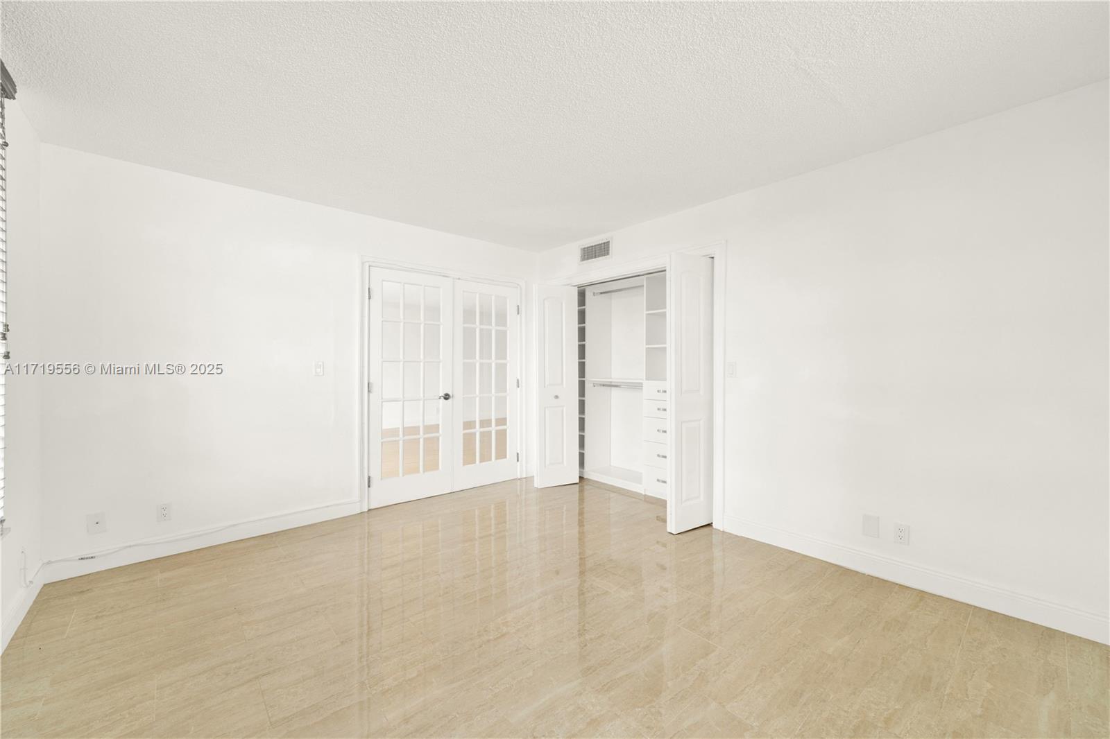 NO 6 PALM-AIRE COUNTRY CL - Residential