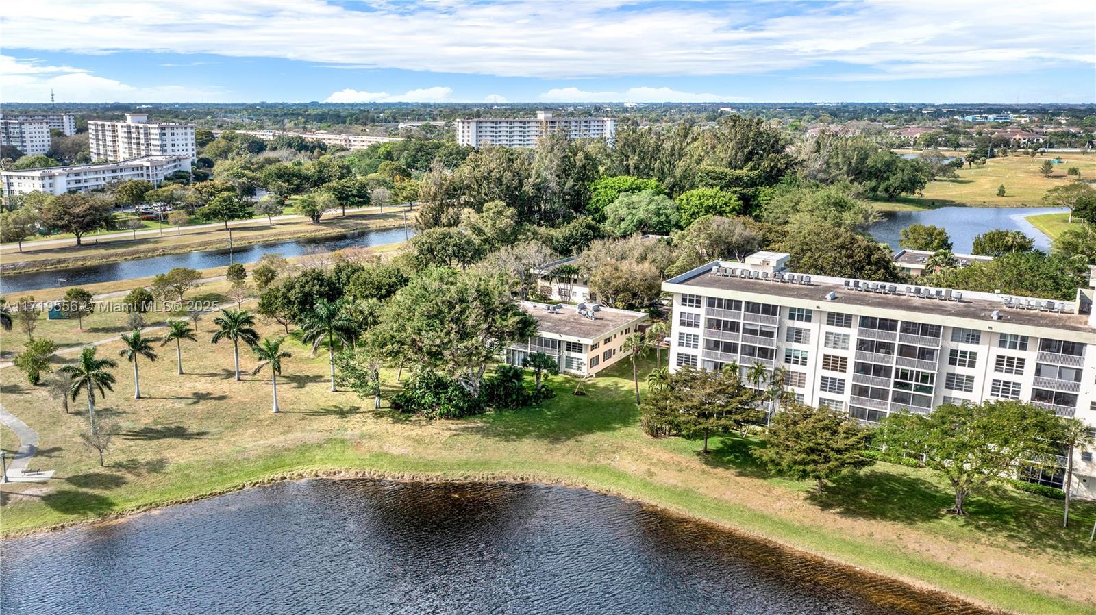 NO 6 PALM-AIRE COUNTRY CL - Residential