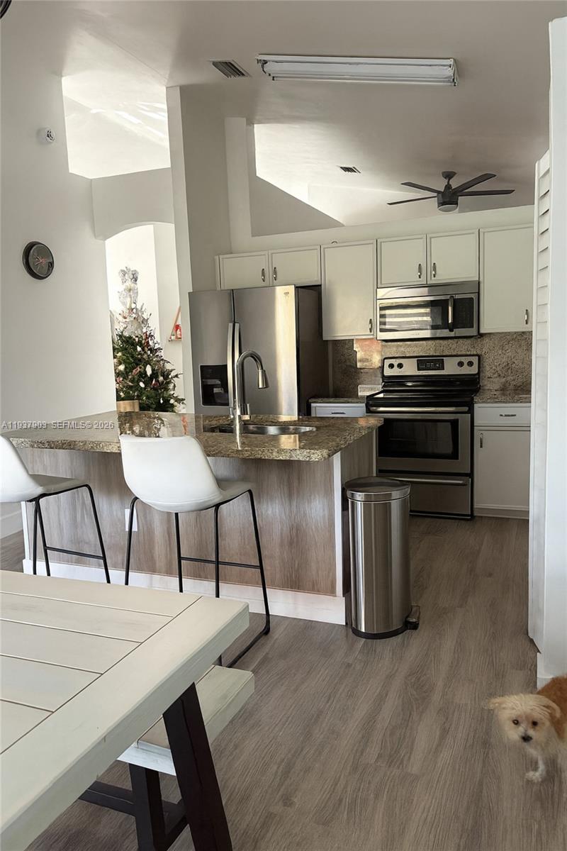 FOREST LAKES COUNTRY GARD - Residential