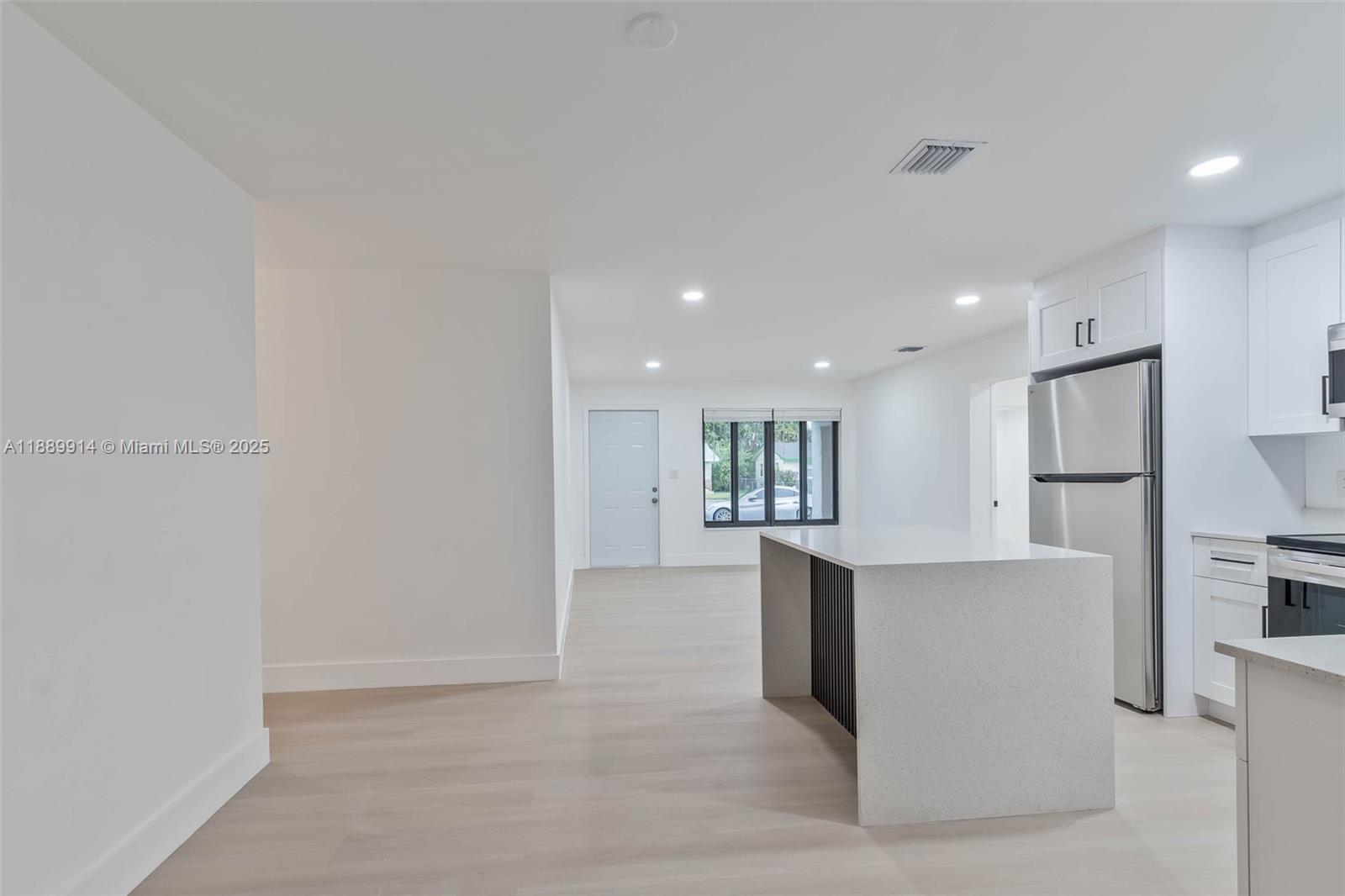 LAKE SHORE ESTATES - Residential