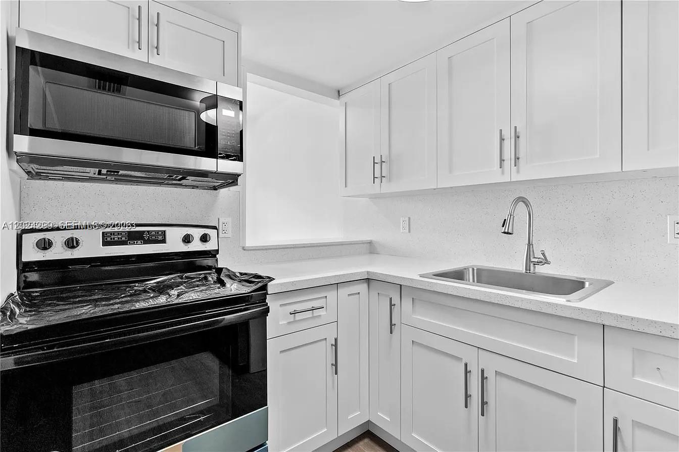 1351 SW 4th St 8