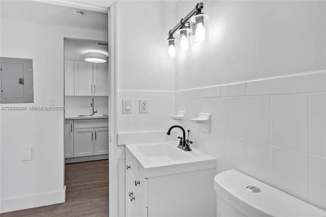 1351 SW 4th St 8