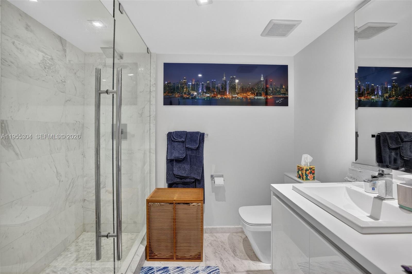 PARAMOUNT FT LAUDERDALE C - Residential