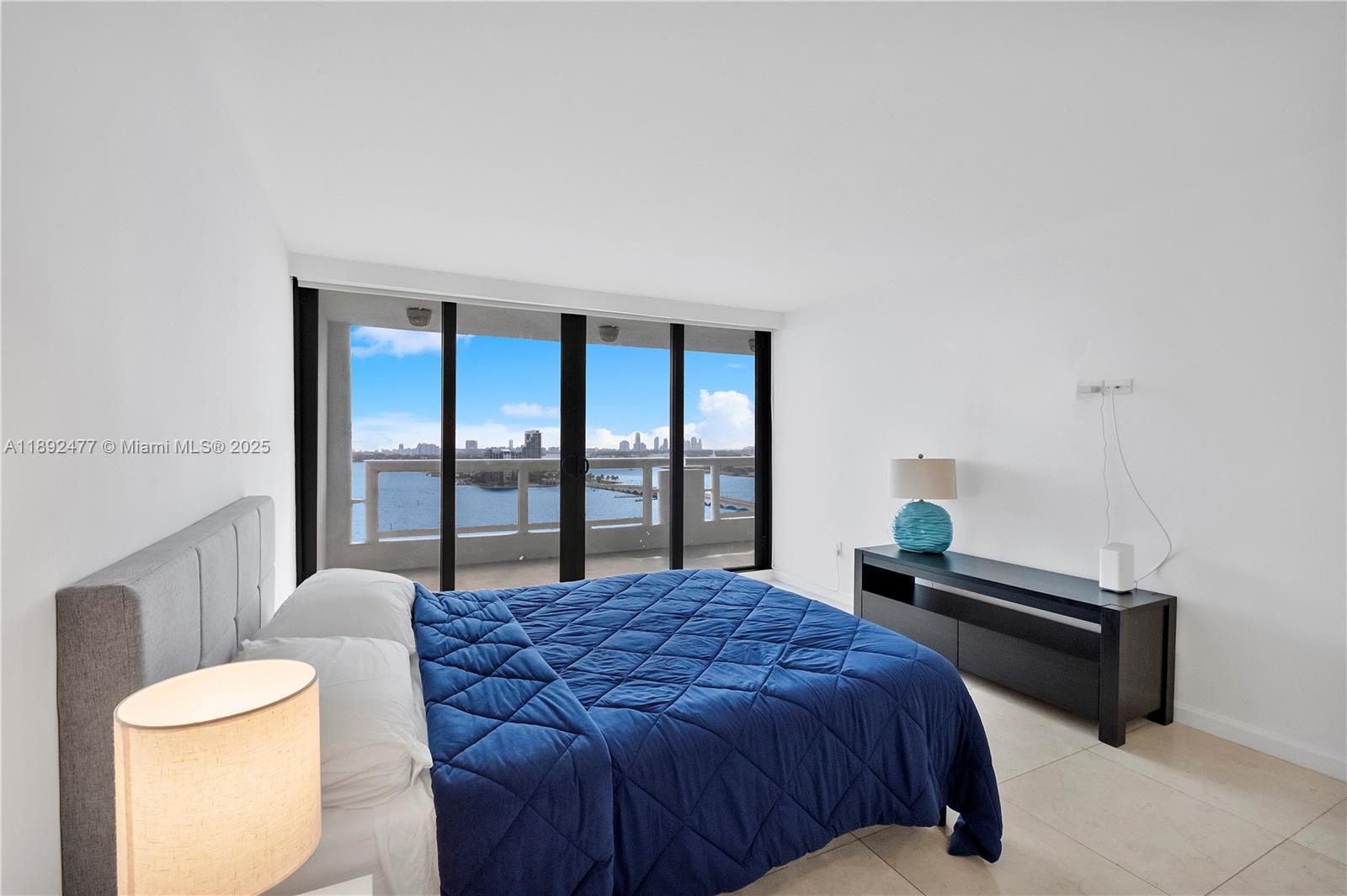 VENETIA CONDO THE GRAND - Residential Lease