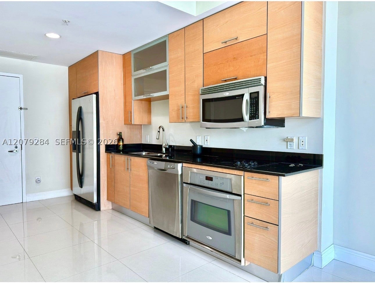 60 SW 13th St 1808