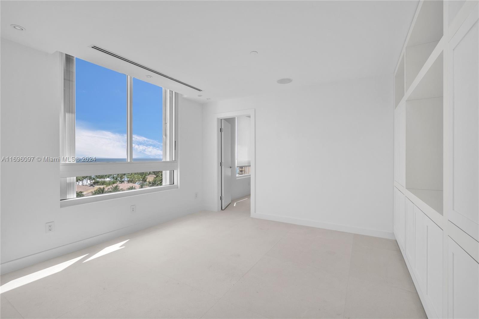 CLUB TOWER ONE CONDO - Residential