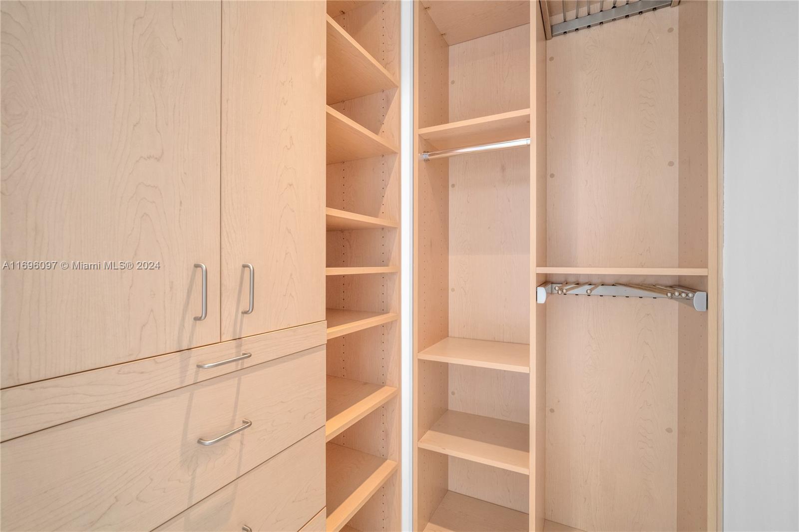 CLUB TOWER ONE CONDO - Residential