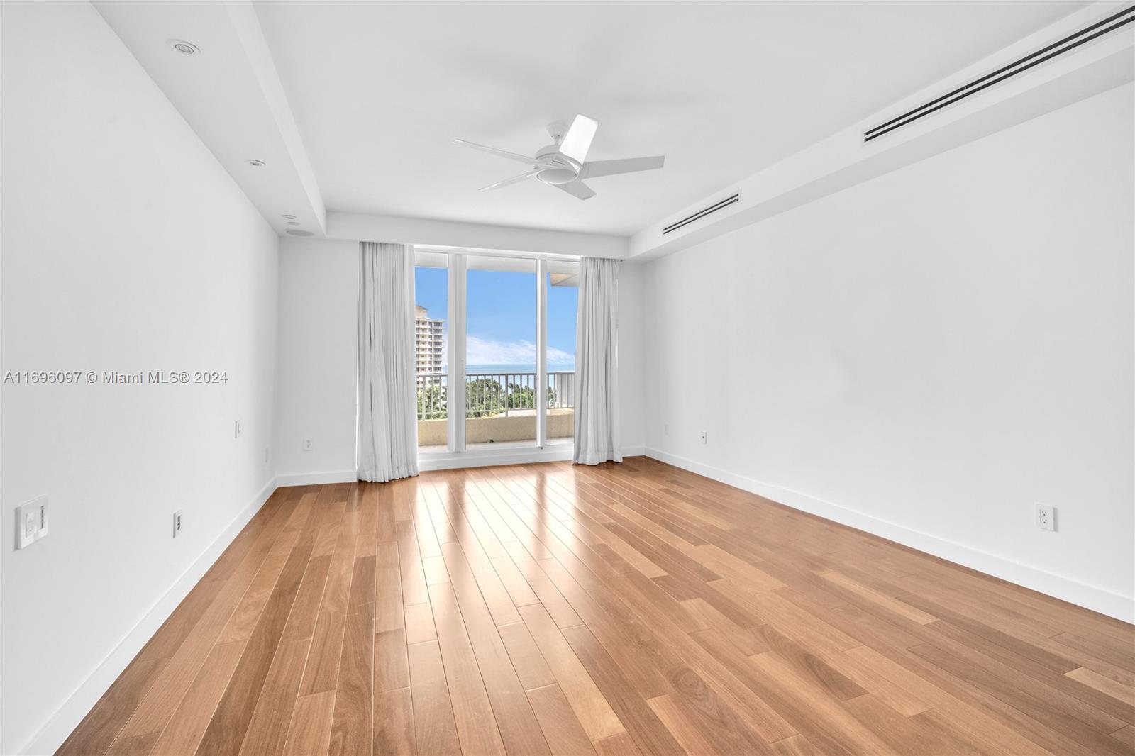 CLUB TOWER ONE CONDO - Residential