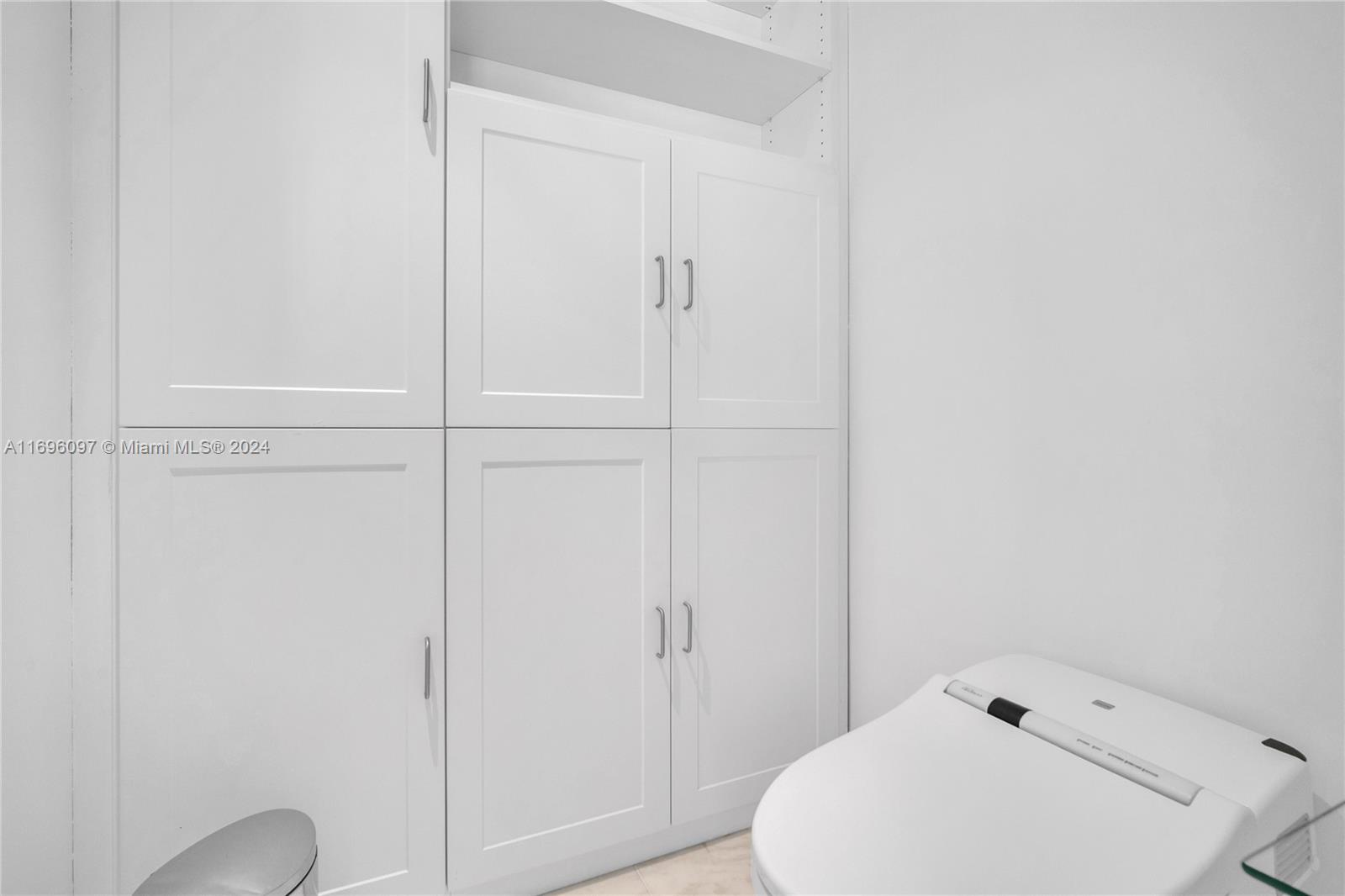 CLUB TOWER ONE CONDO - Residential