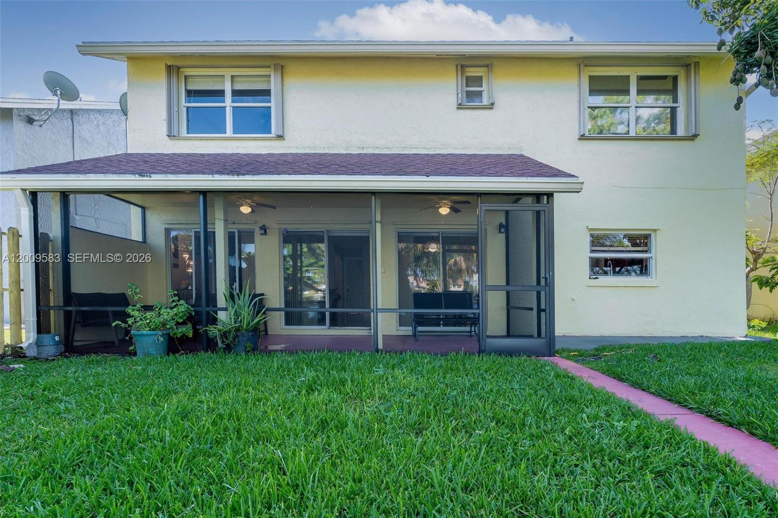 LAKESIDE SOUTH - Residential