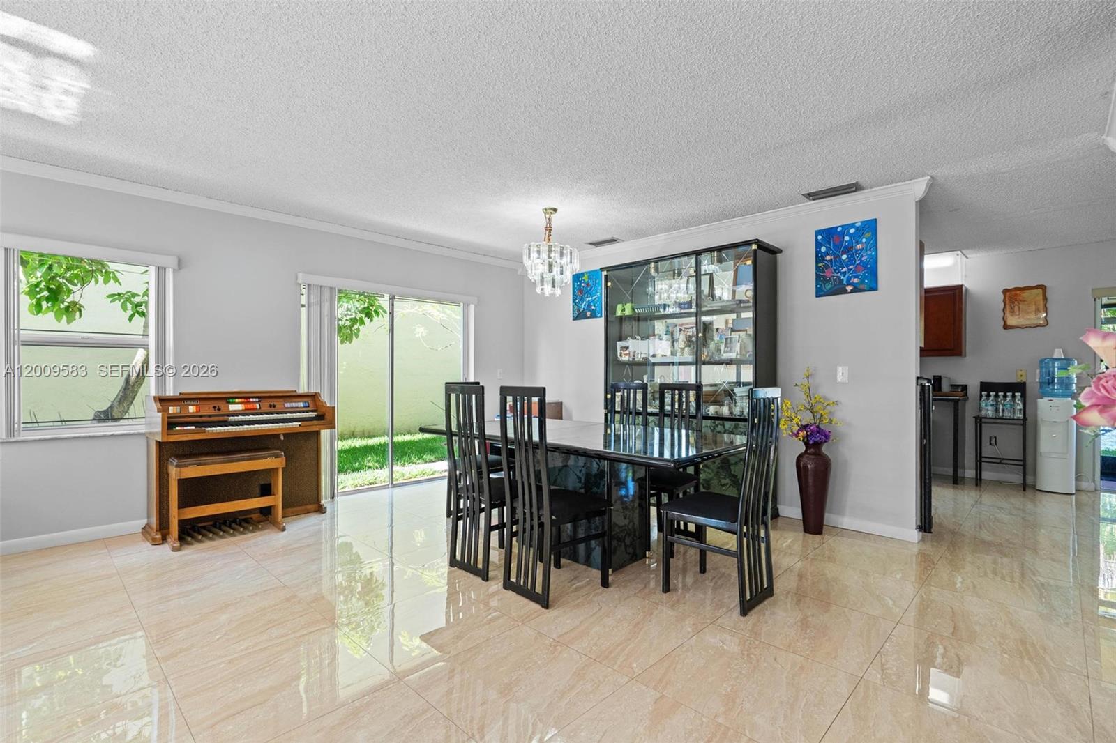 LAKESIDE SOUTH - Residential