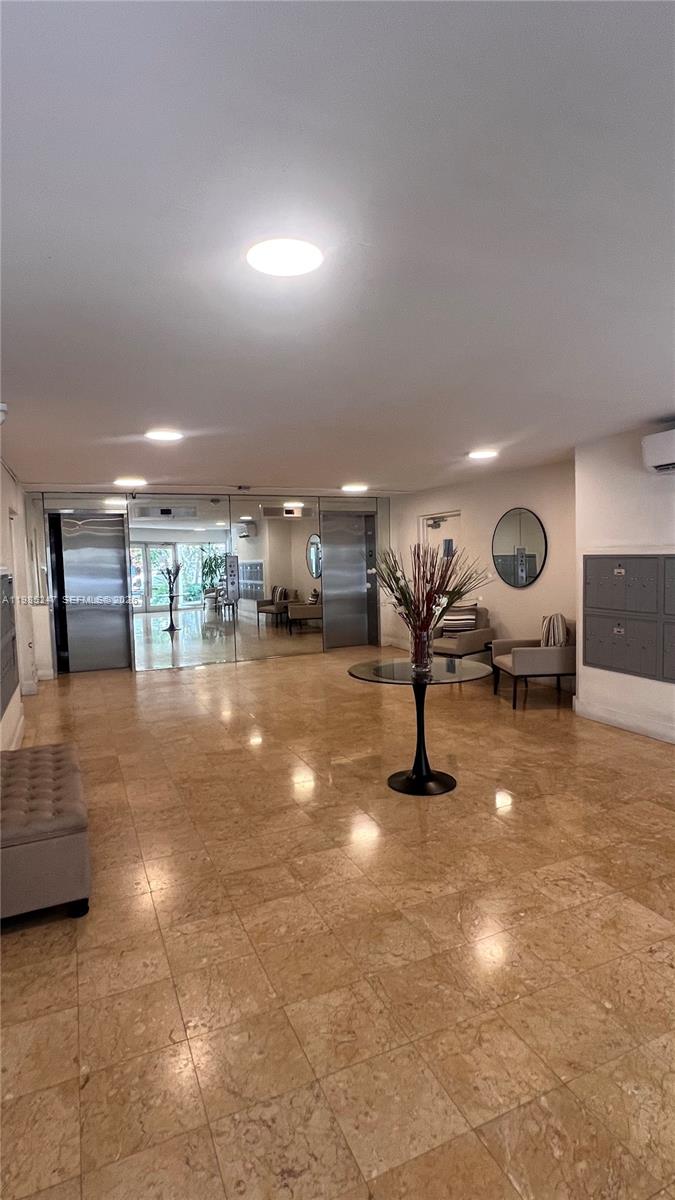 1750 JAMES APARTMENTS CON - Residential Lease