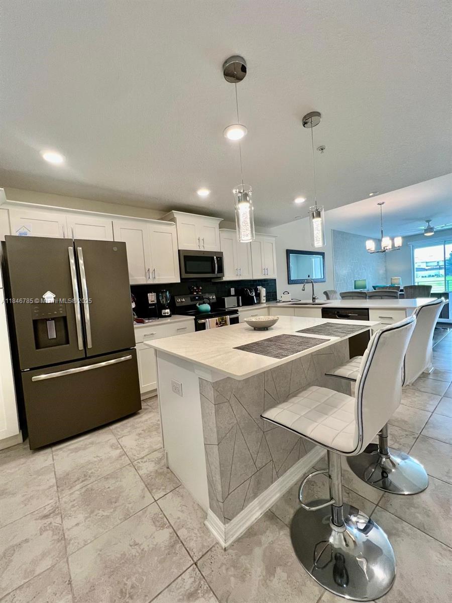 STOREY LAKE - Residential