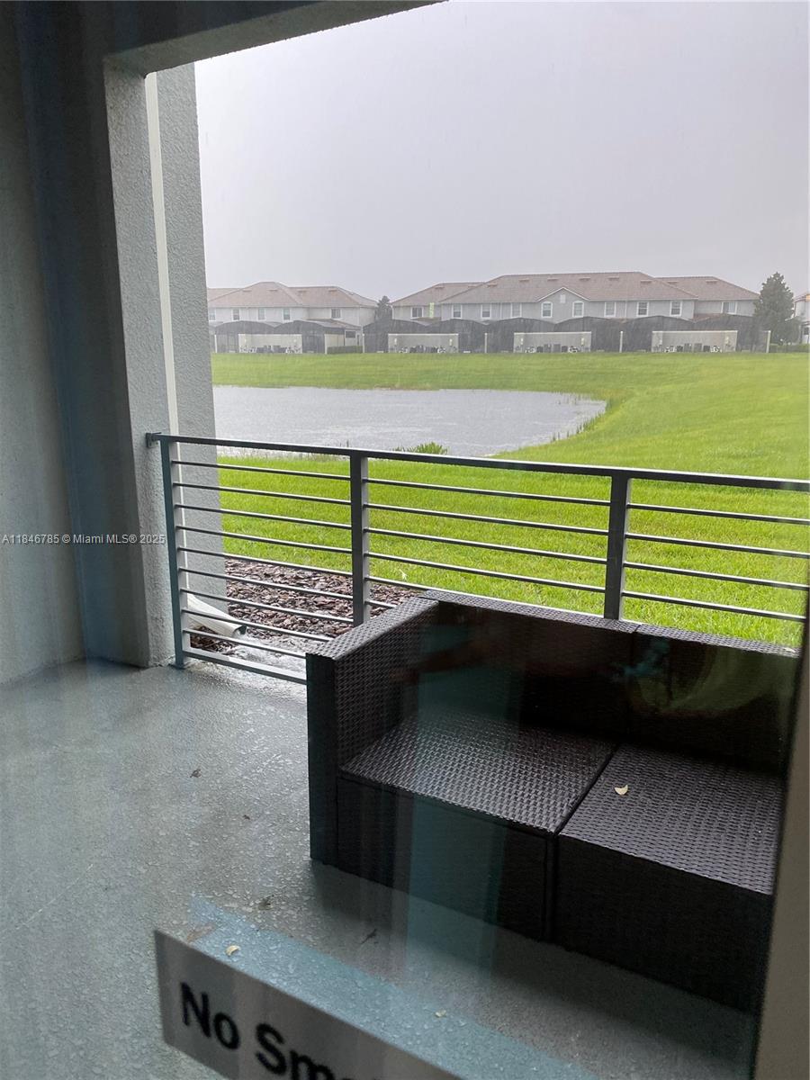 STOREY LAKE - Residential