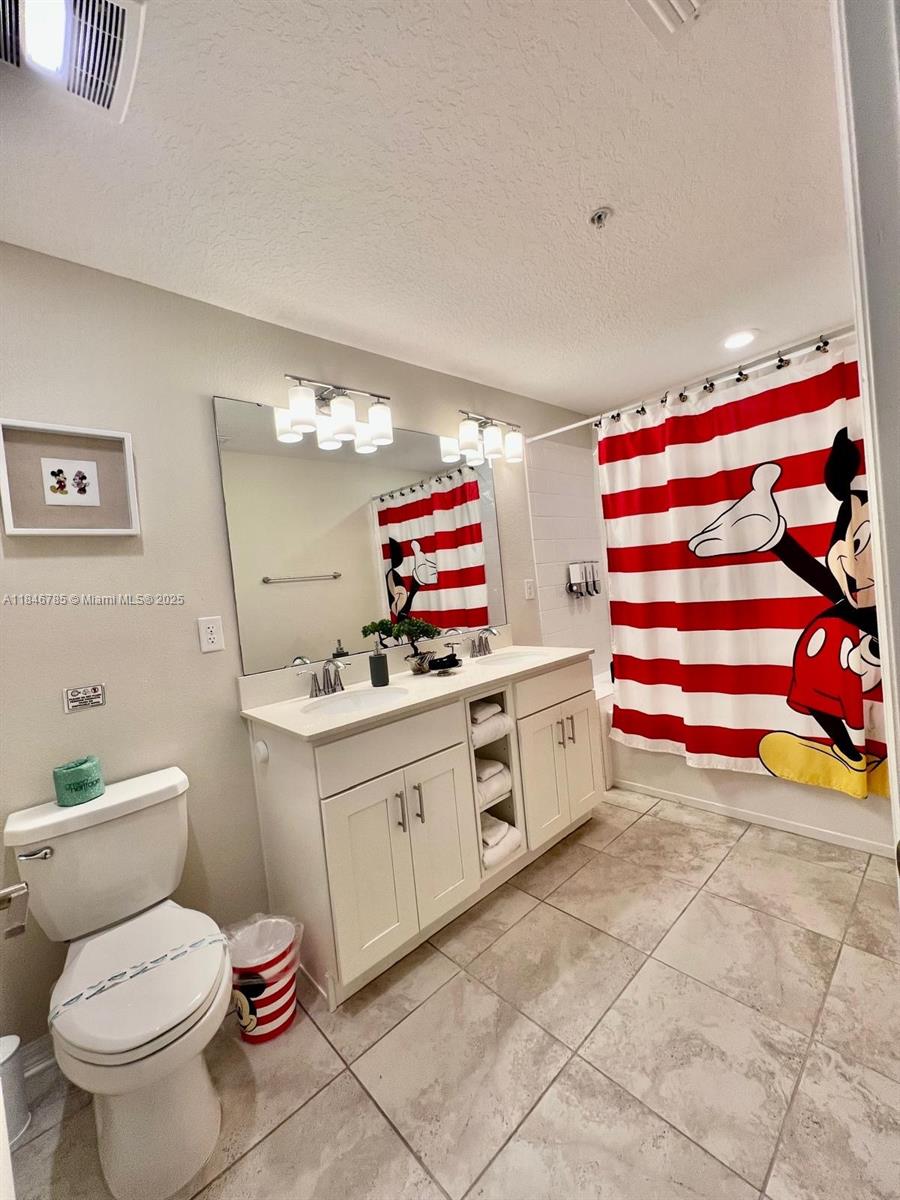 STOREY LAKE - Residential