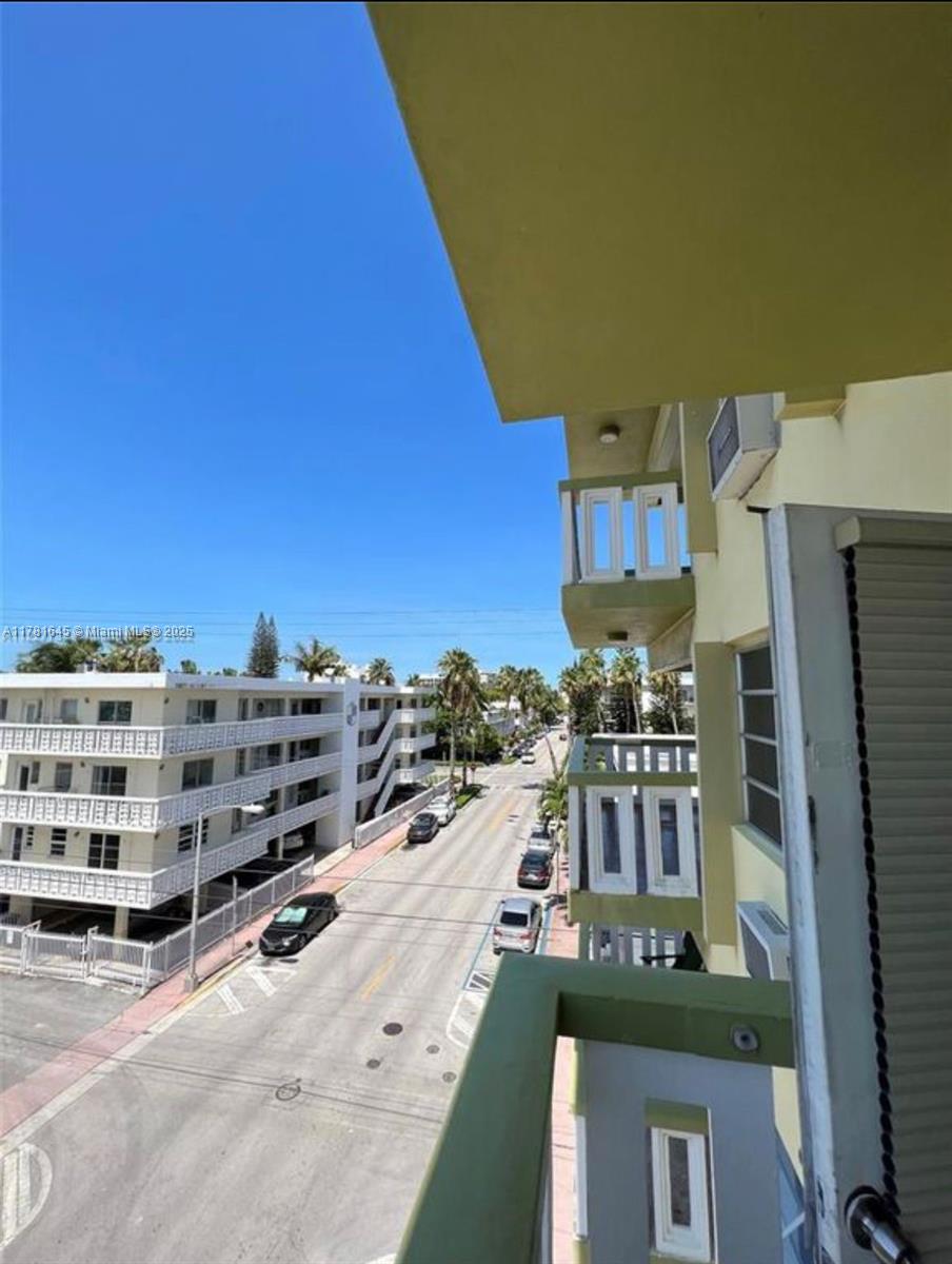 Property for Sale at 851 Meridian Ave 42, Miami Beach, Miami-Dade County, Florida - Bathrooms: 1  - $170,000