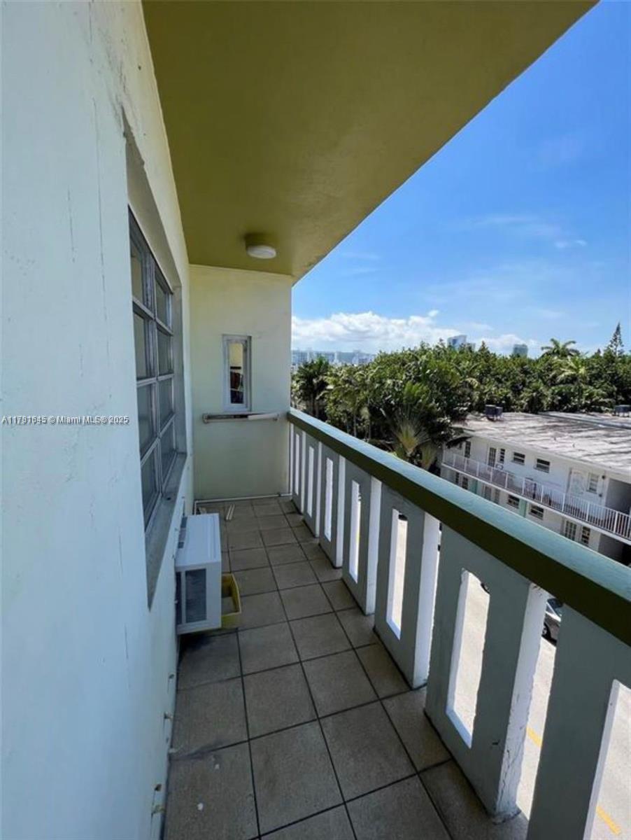851 Meridian Ave 42