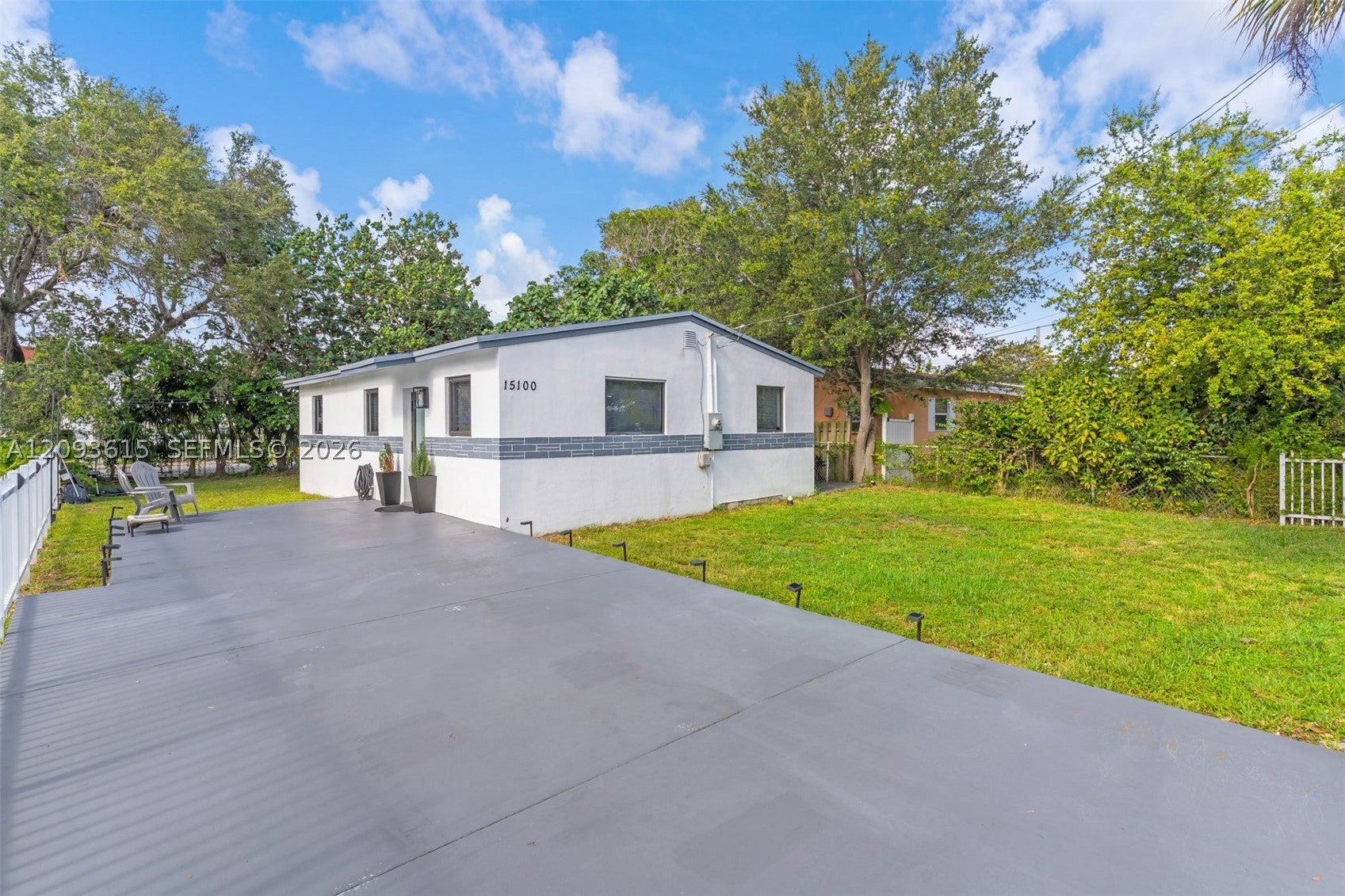 15100 NE 14th Ct 15100