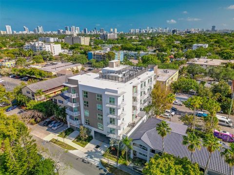 Photo of 1938 Jackson St #306, Hollywood, FL 33020 (MLS # A11885333)