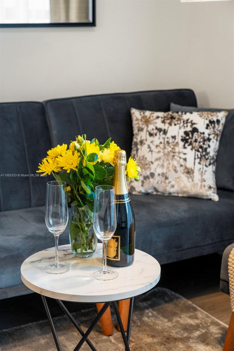 AESTHETIC APARTMENTS CONDO - Residential