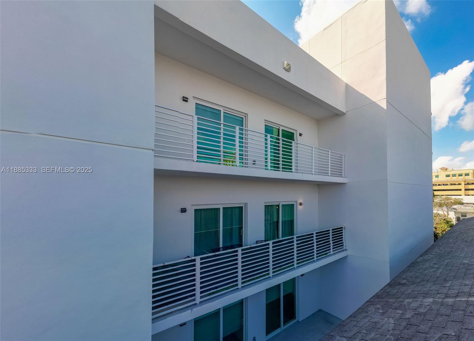 AESTHETIC APARTMENTS CONDO - Residential