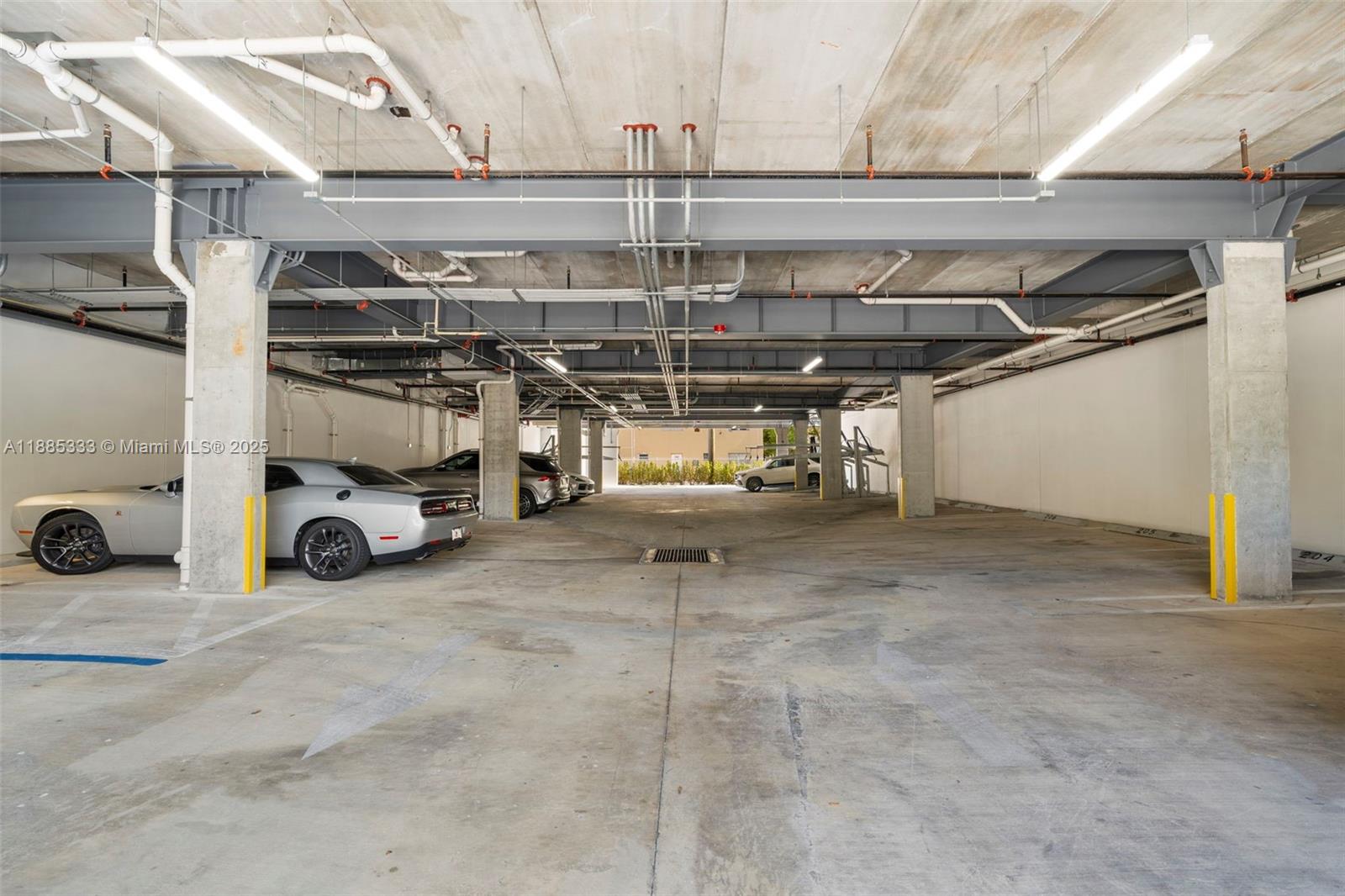 AESTHETIC APARTMENTS CONDO - Residential