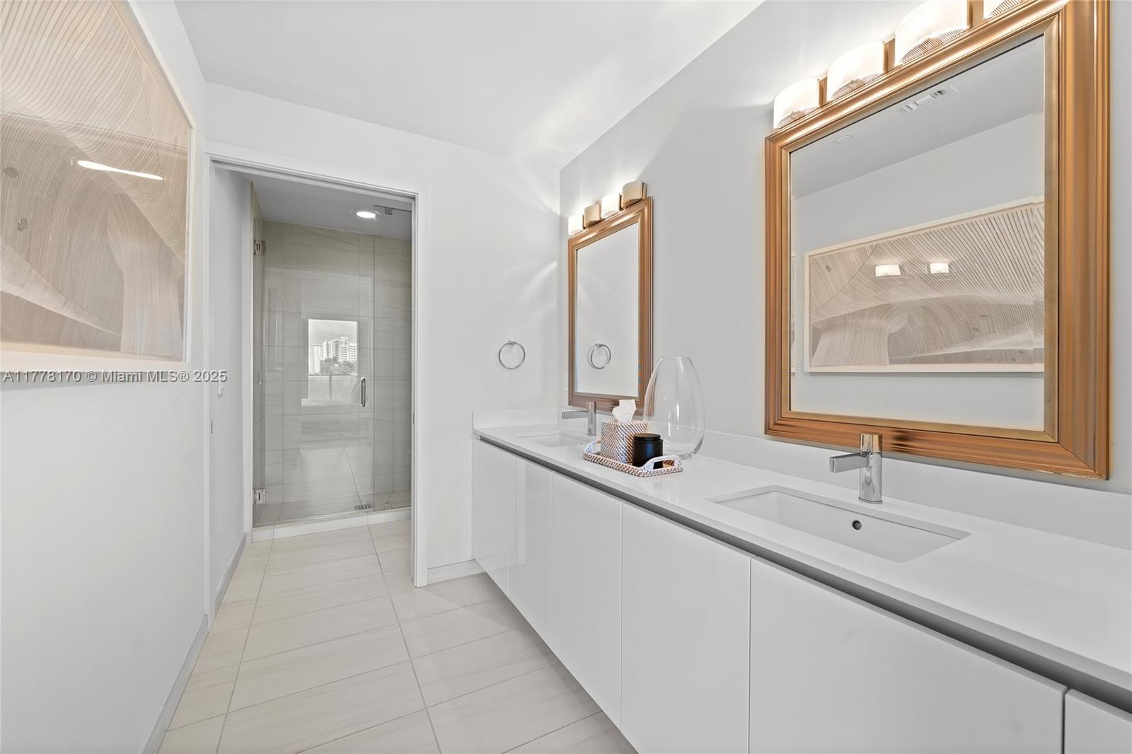 AUBERGE BEACH RESIDENCES - Residential