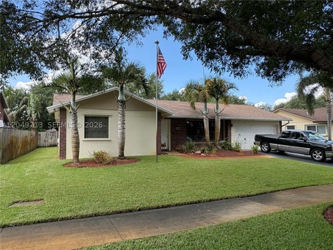Photo of 11866 SW 59th Ct, Cooper City, FL 33330 (MLS # A12049713)