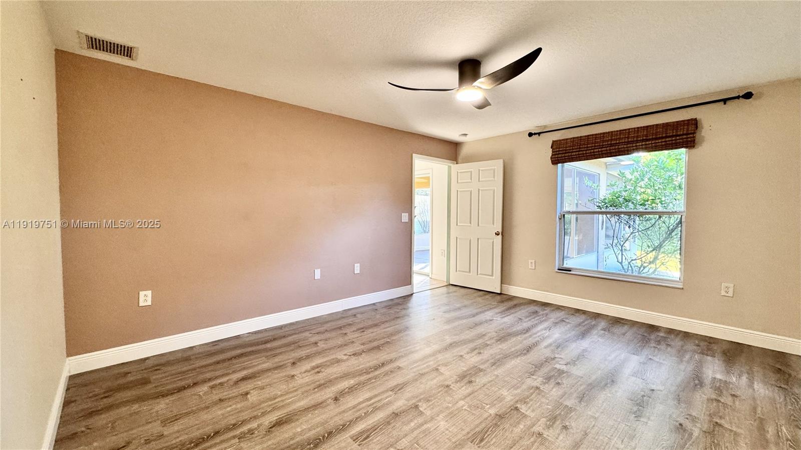 PORT ST LUCIE SECTION 33 - Residential