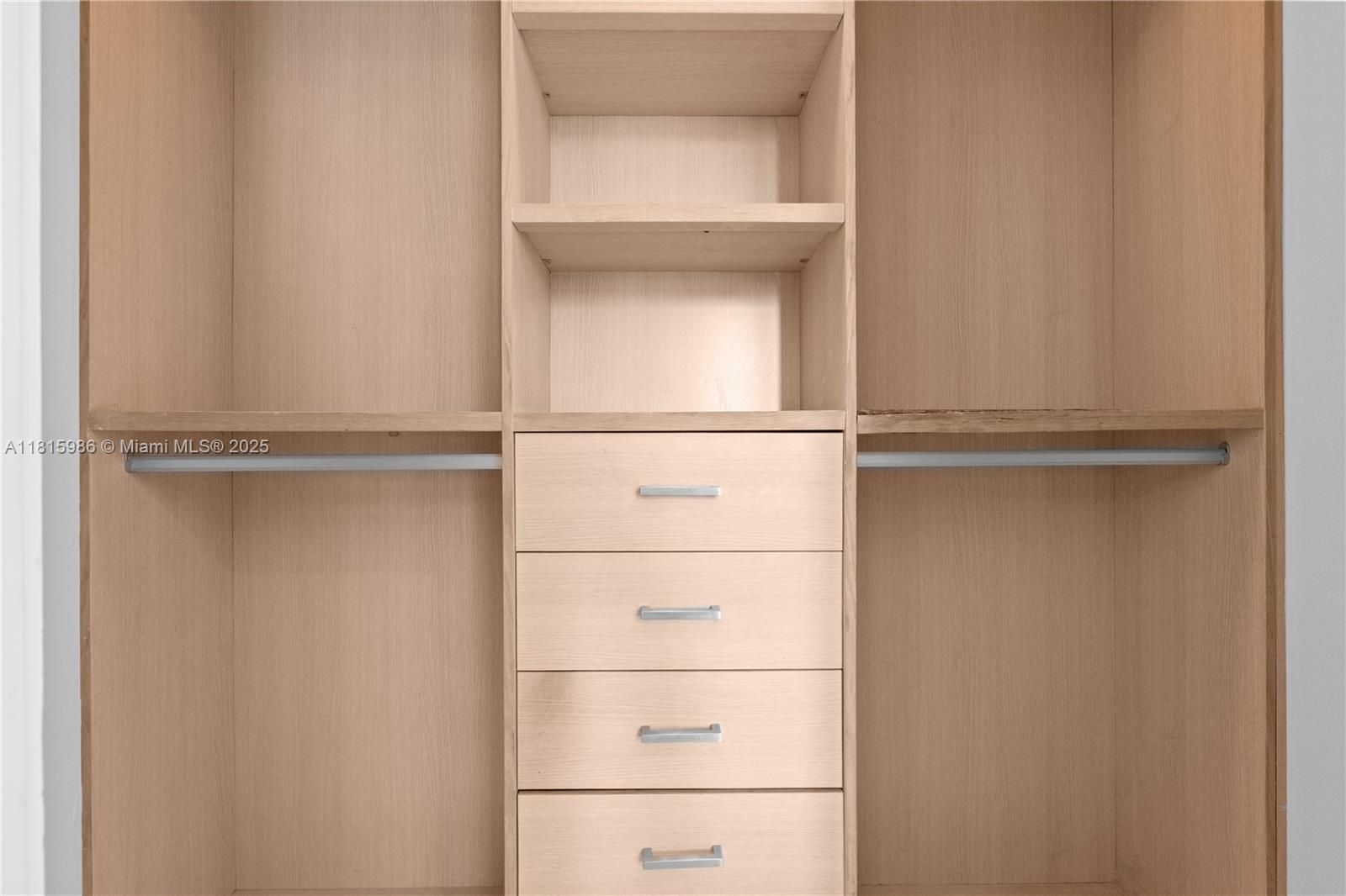 900 BISCAYNE BAY CONDO - Residential Lease