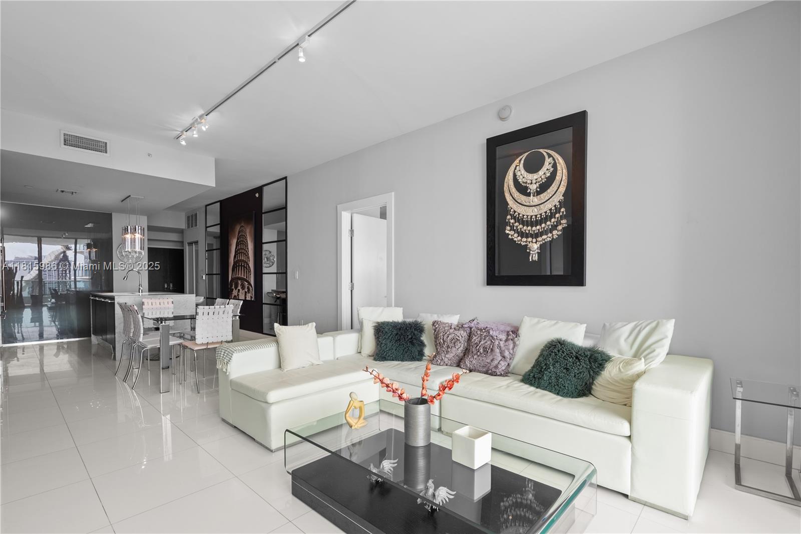 900 BISCAYNE BAY CONDO - Residential Lease